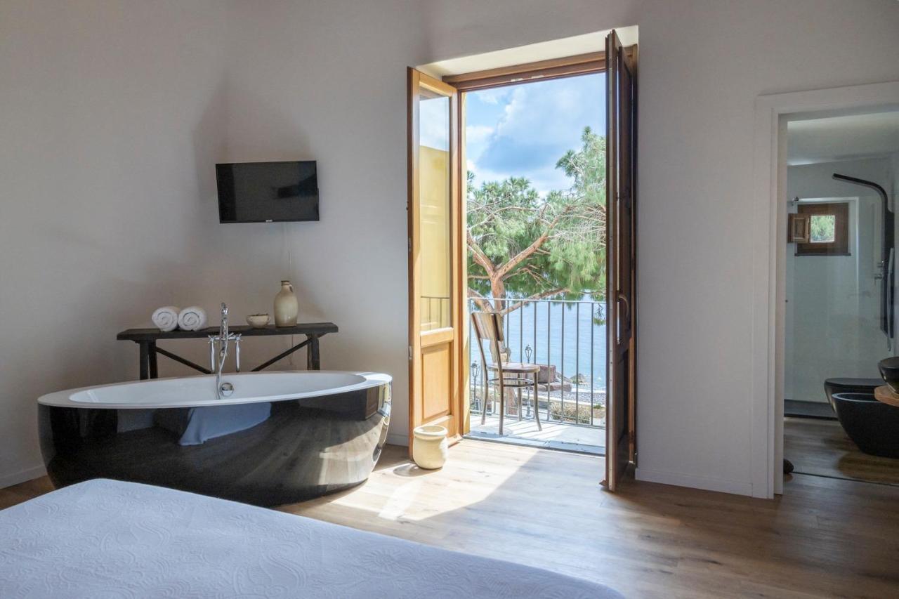 Iancura - B&B Di Design A Salina 산타마리나살리나 외부 사진